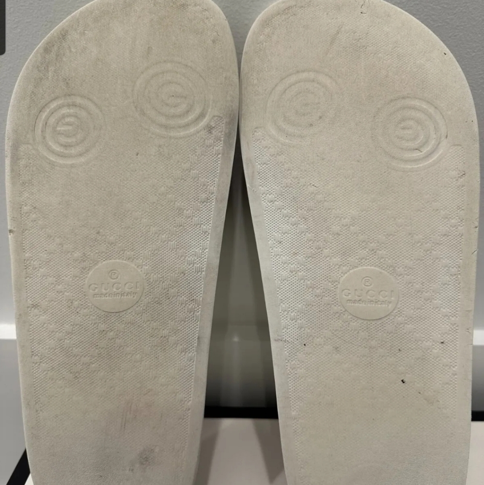 Authentic Gucci Pursuit 72 Pool Slides - White Rubber - 308234 - Picture 5 of 8